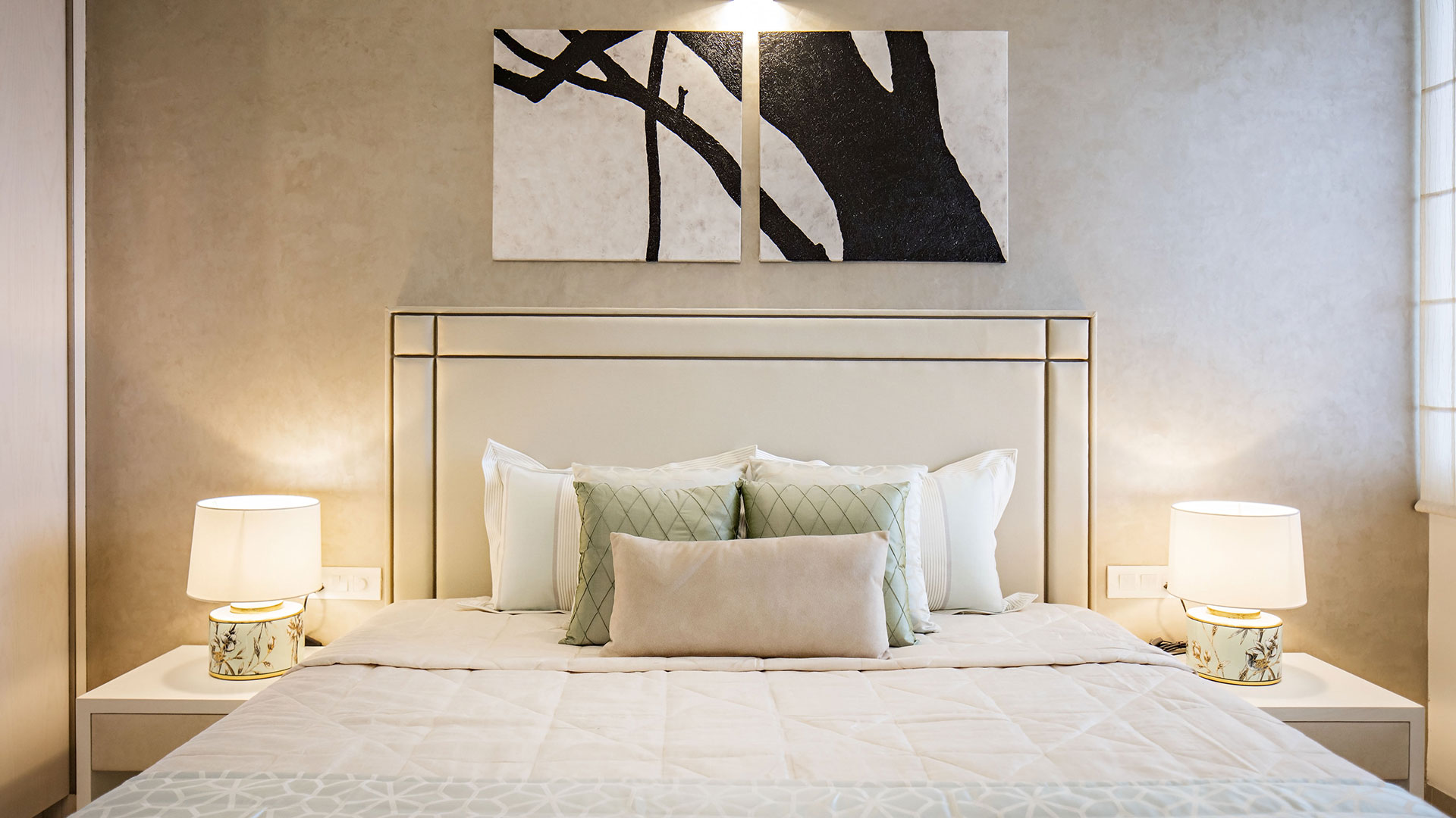 Featured Image of Ramky One Krystal Bedroom